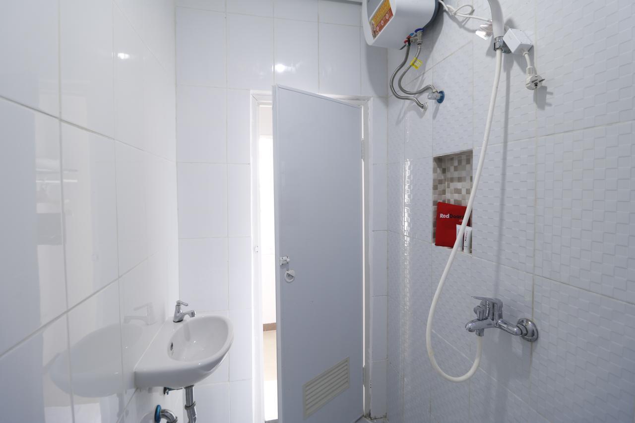Reddoorz Plus Near Mall Pondok Indah Jakarta Exteriér fotografie