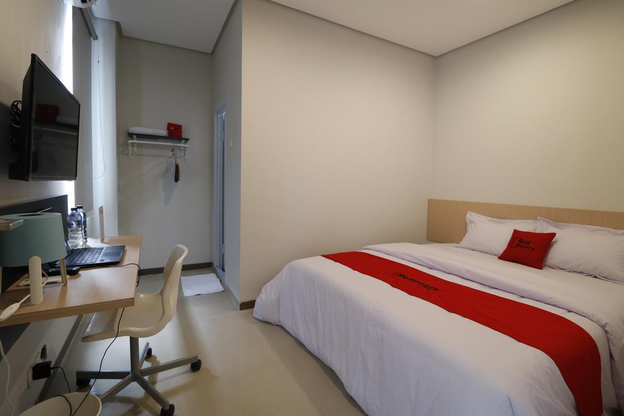 Reddoorz Plus Near Mall Pondok Indah Jakarta Exteriér fotografie